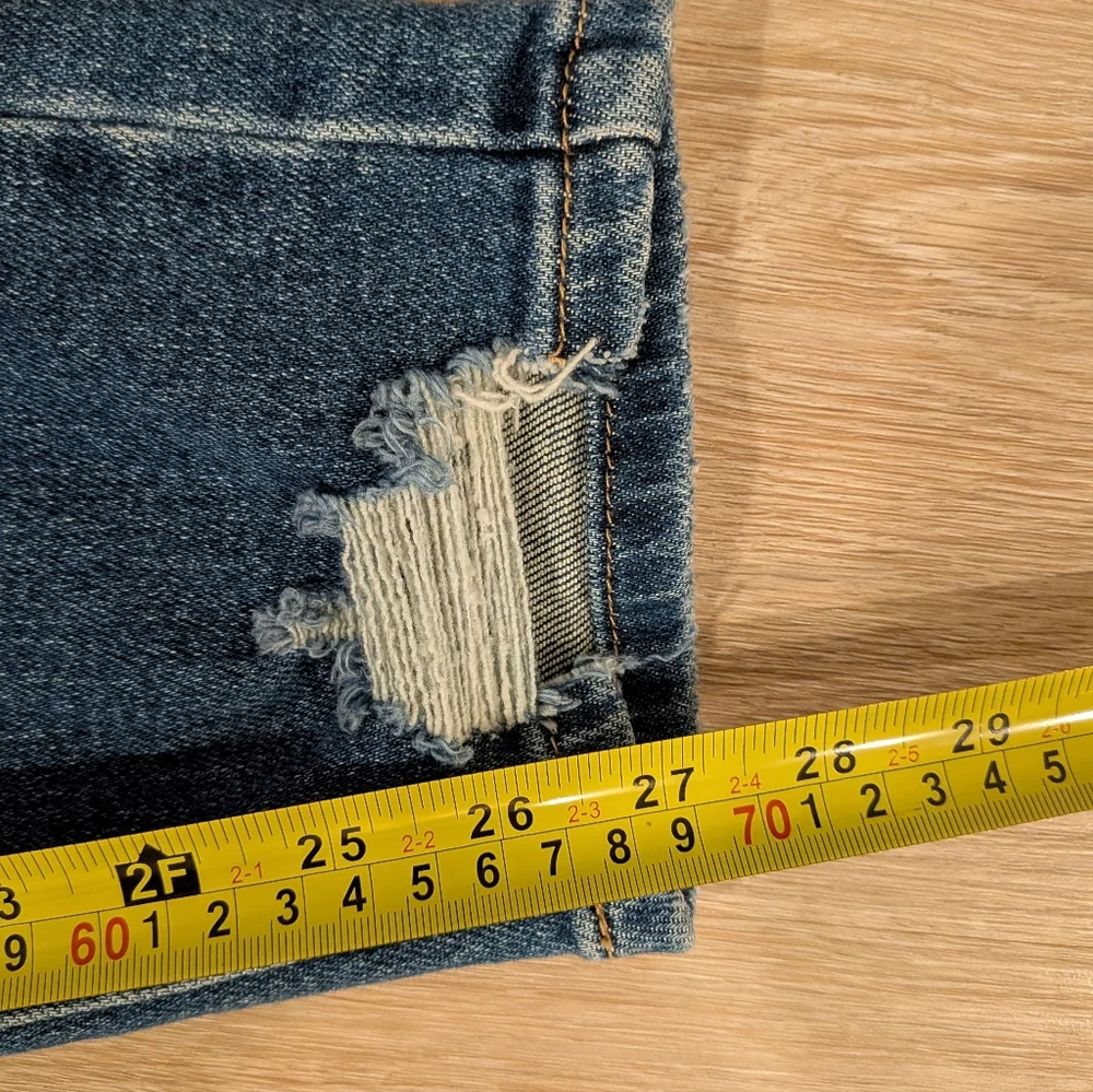 Judy Blue Jeans Women's 28 Boyfriend Fit Queen Of Hearts Stretch NWOT - Picture 14 of 16